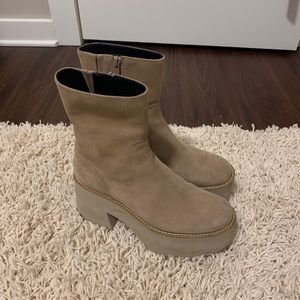 Paloma Barcelo boots